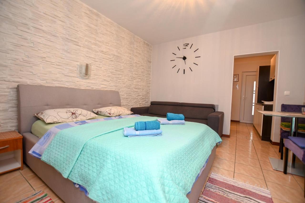 Apartment Camelia Poreč Extérieur photo