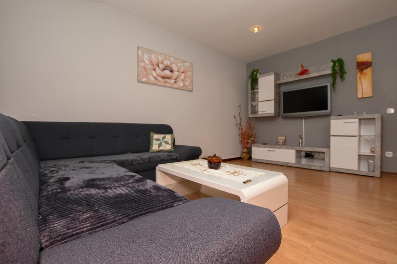 Apartment Camelia Poreč Extérieur photo
