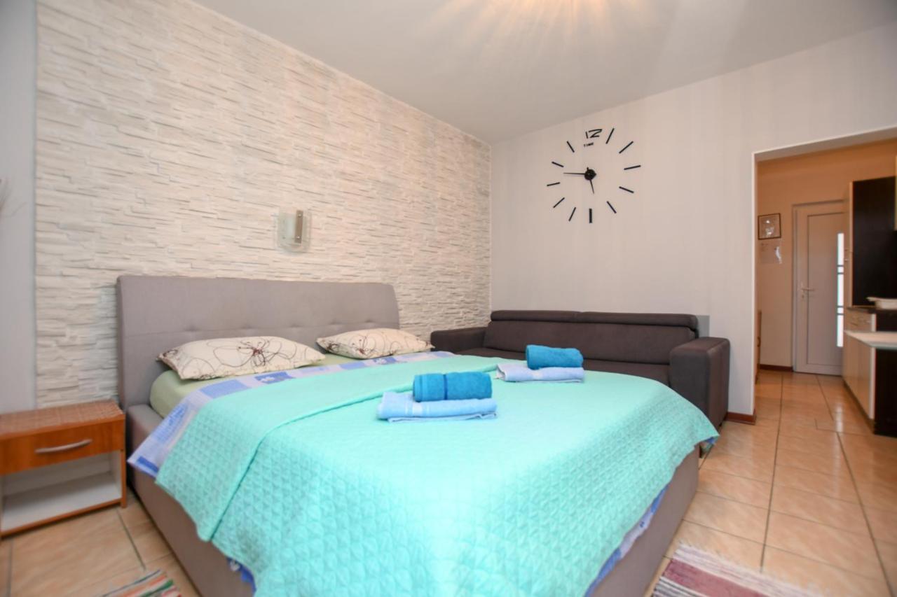 Apartment Camelia Poreč Extérieur photo