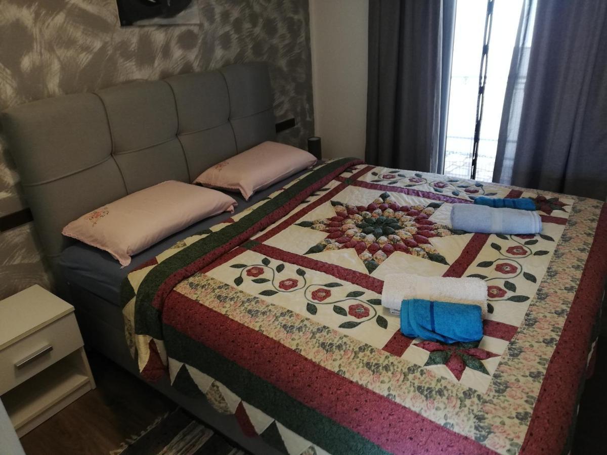 Apartment Camelia Poreč Extérieur photo
